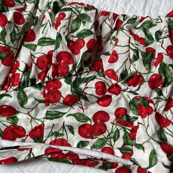 Cider Cherry Cropped Bubble Sleeve Top size Small - Picture 4 of 11